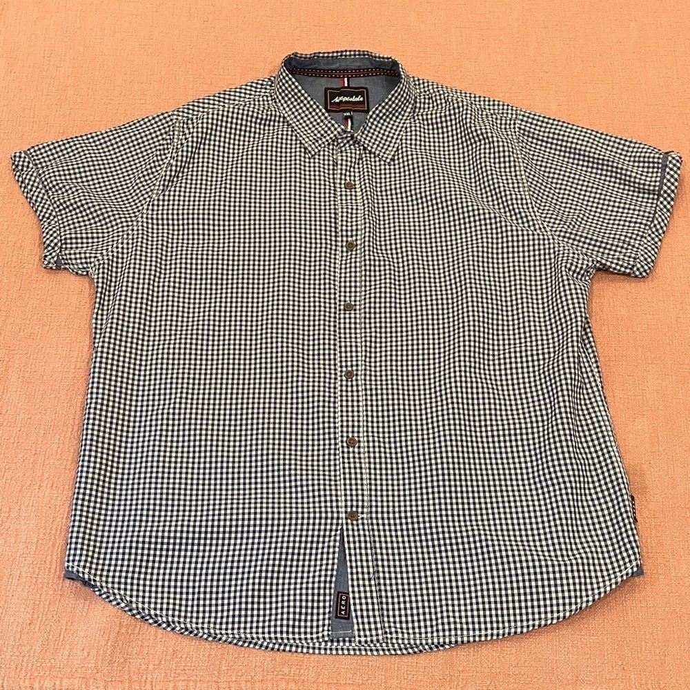 Aeropostale XXL blue & White Checkered / plaid Men's short sleeve buttoned Shirt